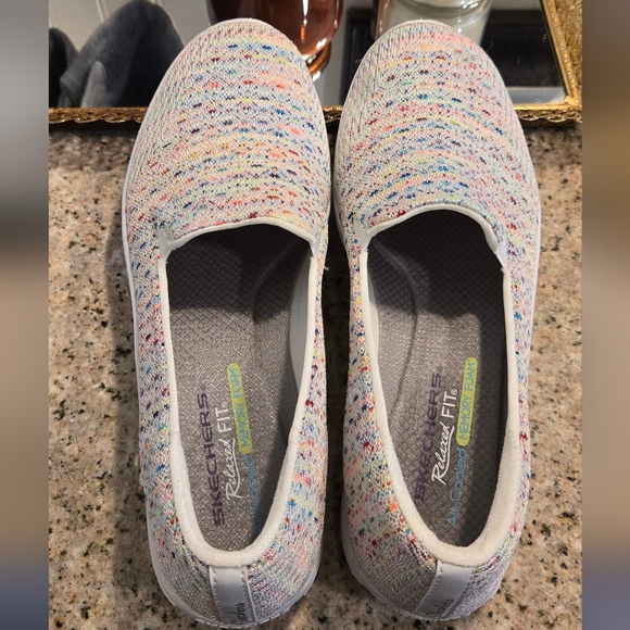 Skechers Rainbow Relaxed Fit Air Cooled Knit Slip-On Shoes Womens 9.5 - Picture 2 of 14